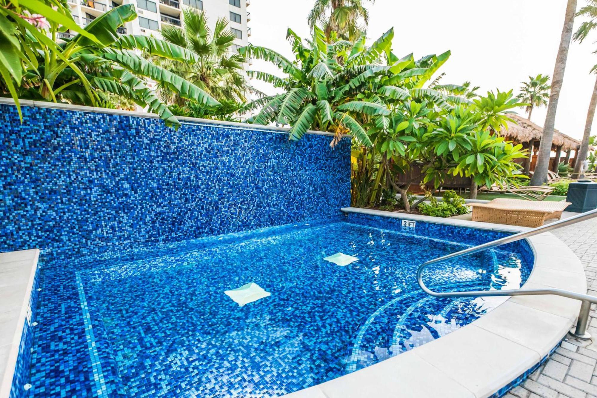 1901 Sapphire Beachfront 3 Bedroom Condo เซาท์ปาเดรไอส์แลนด์ ภายนอก รูปภาพ