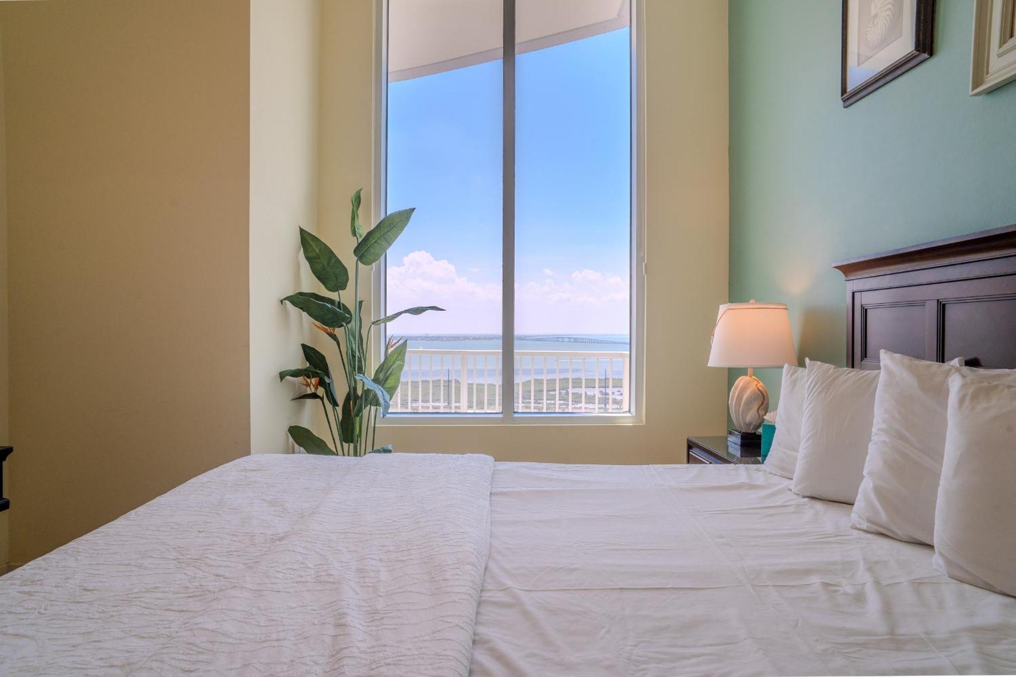 1901 Sapphire Beachfront 3 Bedroom Condo เซาท์ปาเดรไอส์แลนด์ ภายนอก รูปภาพ